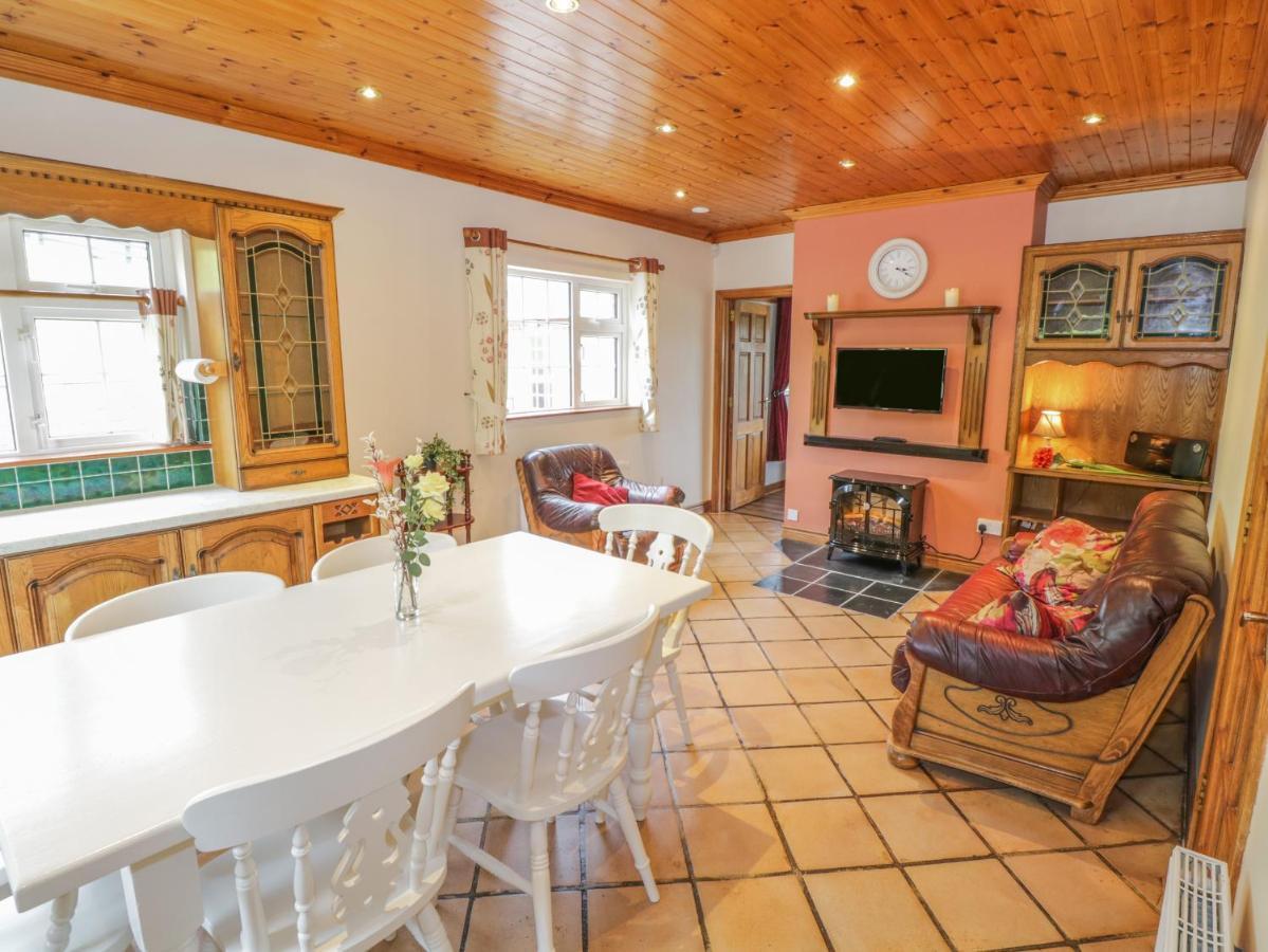 Clodagh'S Cottage Collooney Exterior photo
